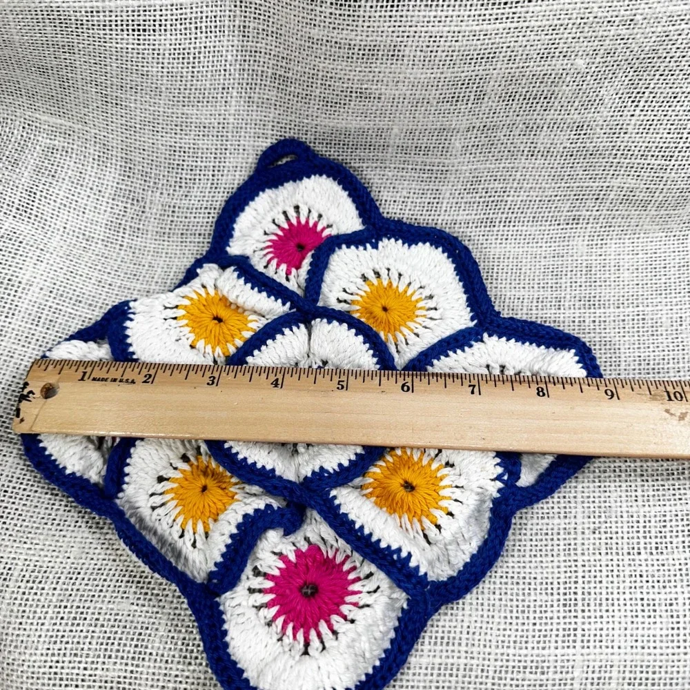 Vintage Handmade Crochet Potholders Set of 2 Floral Medallion Blue Pink‎ White
